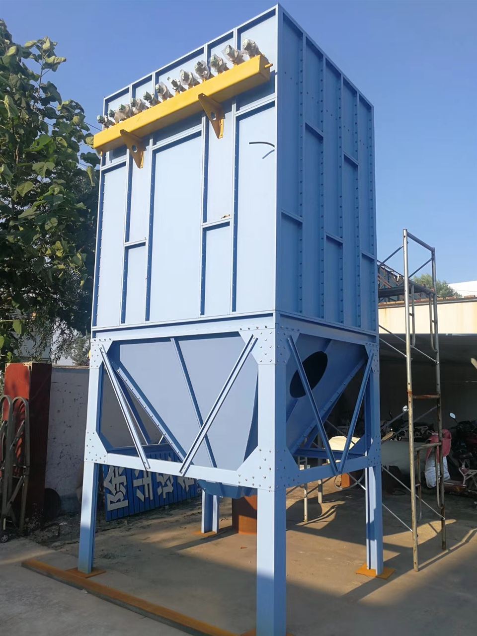 键坤环保 家具厂木工*除尘器 环保厂家    木工除尘器少不了三个装置